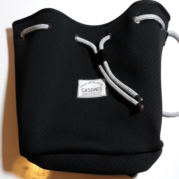 Casewee NEO4 Series Black Bag and Purse - Picture 2 of 6